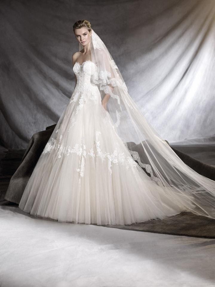 Pronovias