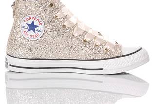 converse de mariée à paillettes dorées