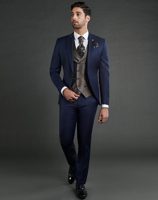 costume de mariage pour homme bleu nuit