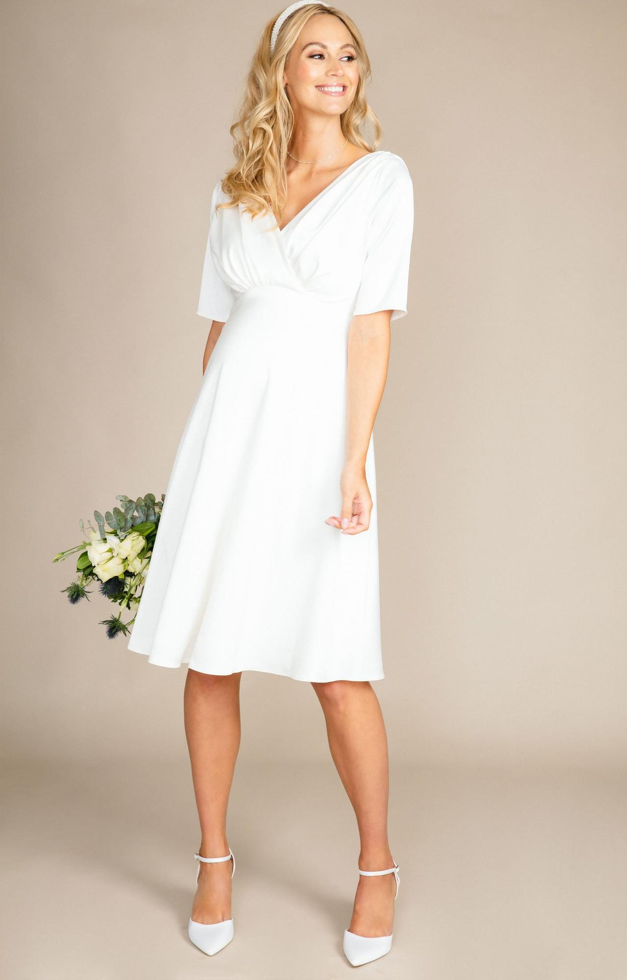 robe de mariée style empire courte