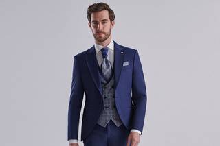 costume de mariage pour homme bleu marine