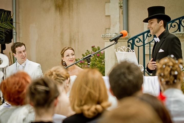 Qui choisir pour officier votre cérémonie ?