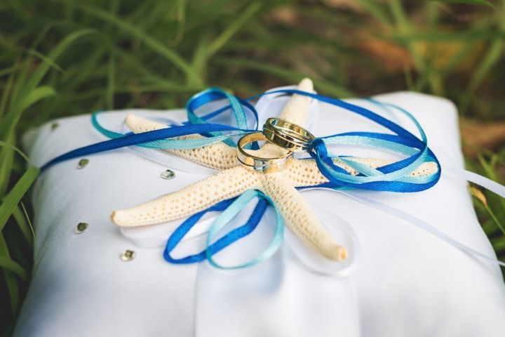 10 accessoires exquis pour un mariage sur le thème de la mer
