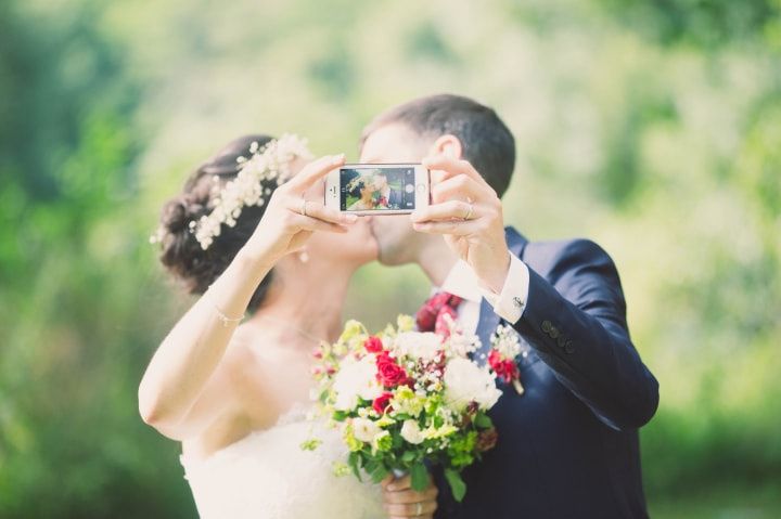 6 idées de selfies le jour de votre mariage