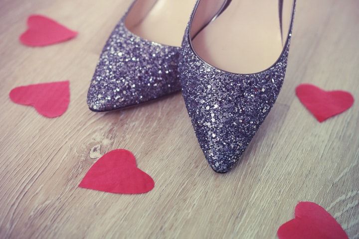 30 chaussures qui ont du pep’s pour les invitées de mariage