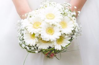 petit bouquet de mariée blanc printemps