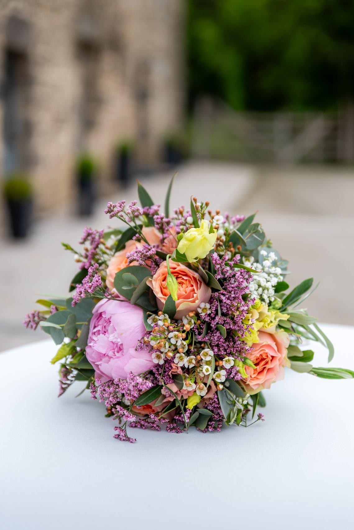 bouquet de mariée rond multicolore