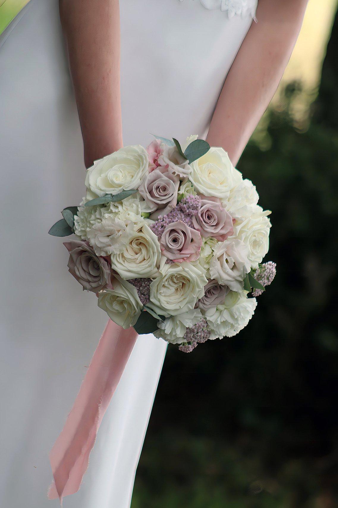 petit bouquet de mariée rond