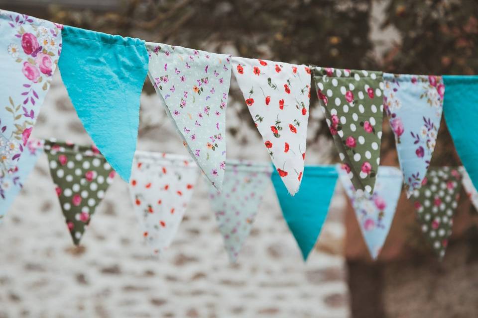 Guirlande de mariage : un accessoire décoratif et festif !