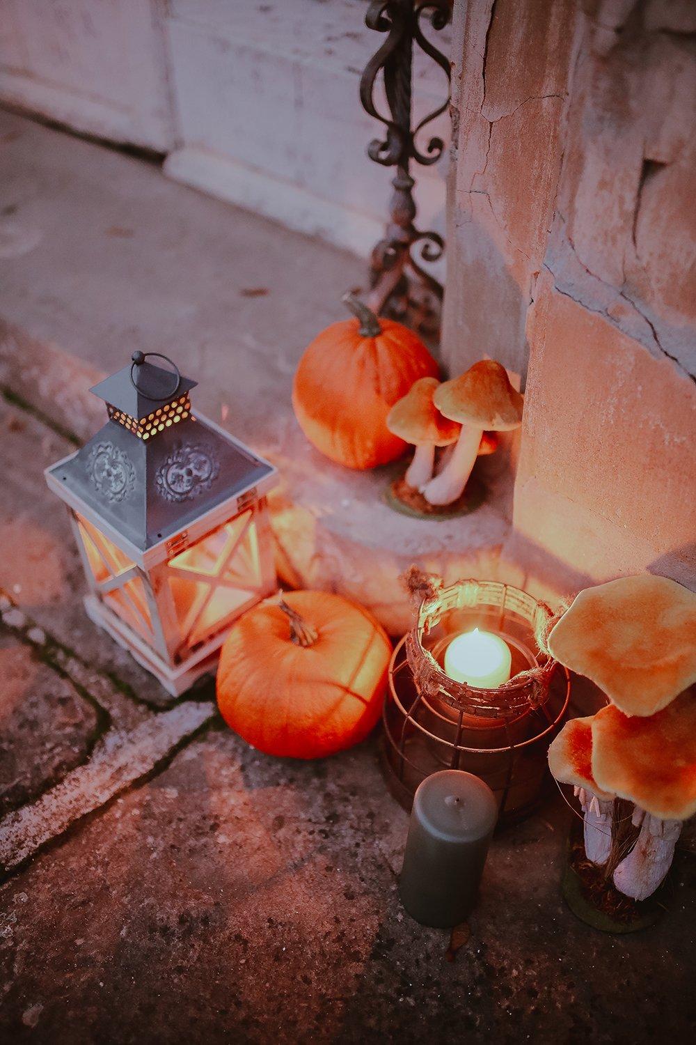 Citrouilles et bougie pour déco d'automne