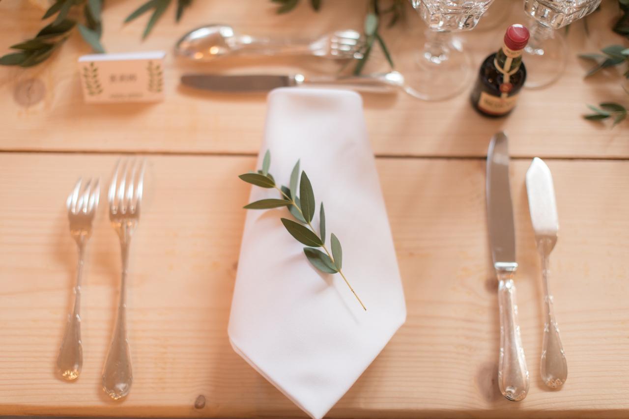 La décoration de mariages: des serviettes de table en tissu qui font toute  la différence - Mydrap