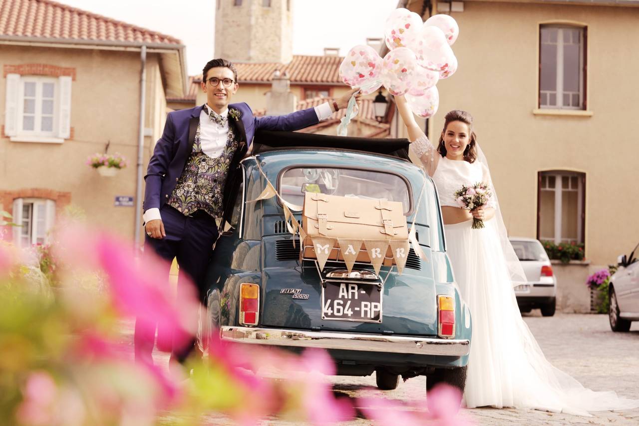 10 idées pour décorer la voiture des mariés