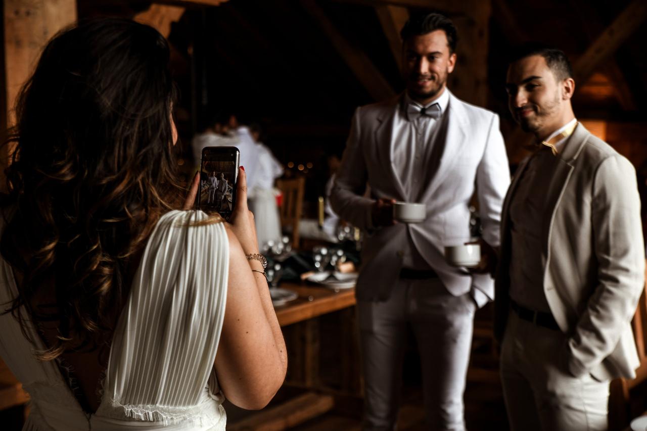 Mariage déconnecté : 5 raisons d'organiser une cérémonie unplugged, sans  téléphones portables !