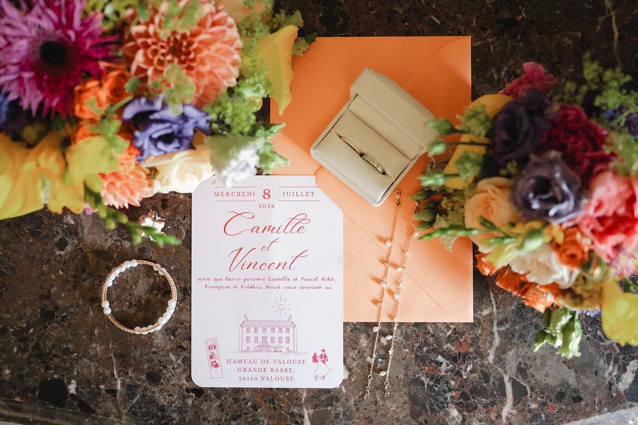 faire part de mariage blanc et orange avec dessin et ecriture