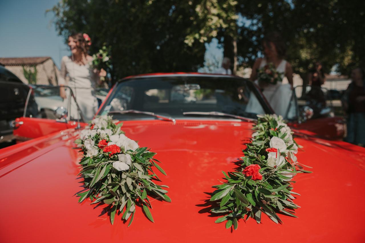 Décoration voiture mariage chic - 10 jolies façons de décorer sa