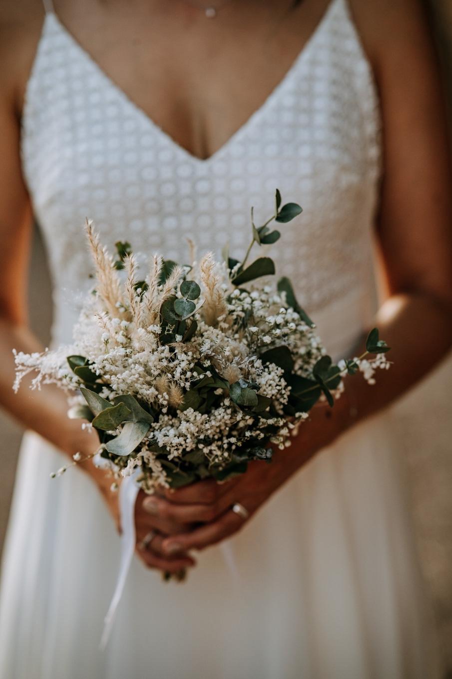 50 petits bouquets de mariée légers et discrets comme vous les aimez !