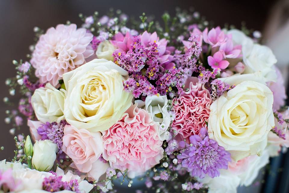 fleurs de mariage colorées