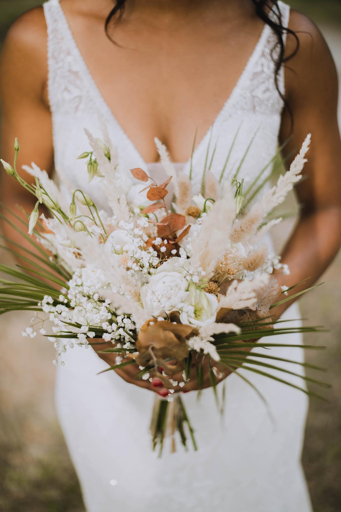 60 bouquets de mariée blancs : du plus simple au plus extravagant !