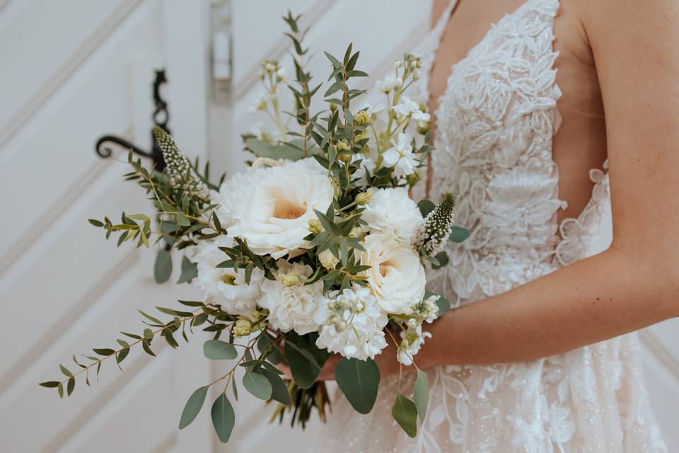 75 bouquets de mariée blancs : du plus simple au plus extravagant !