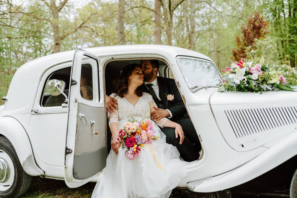 Voitures de mariage rétro : s'assurer une arrivée de couple des plus chics !