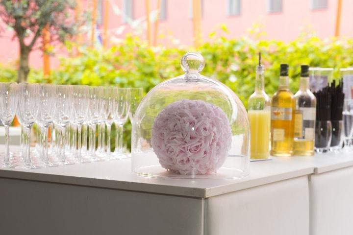 centre de table mariage sous cloche en verre - Blog Tendance Boutik,  décoration de mariage et anniversaire