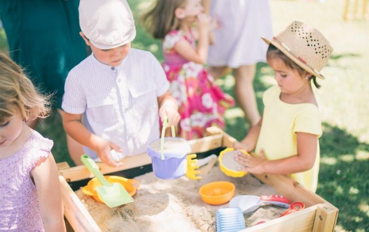 Les Petits Invités