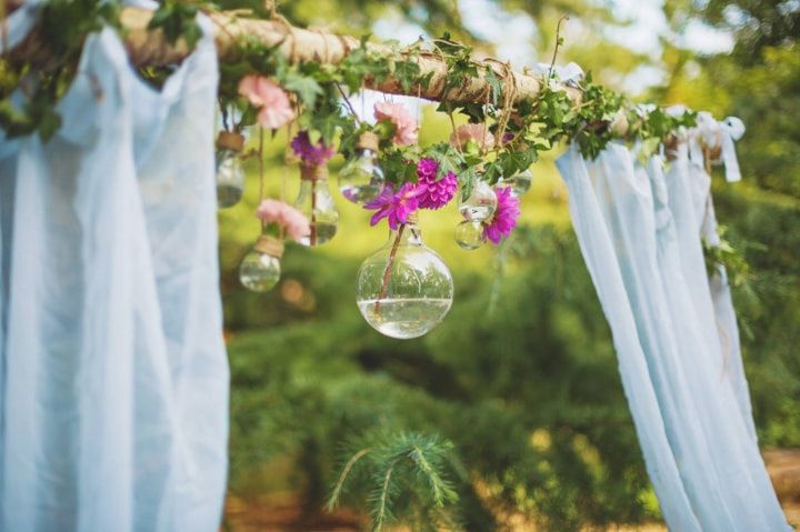 Décoration d'Arche Romantique Mariage - Le Jardin des Fleurs