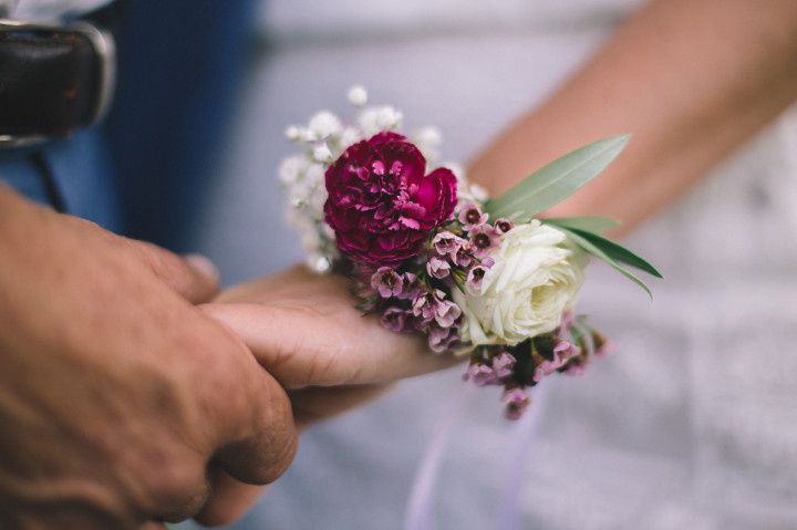 6 bijoux floraux pour sublimer votre robe de mariée