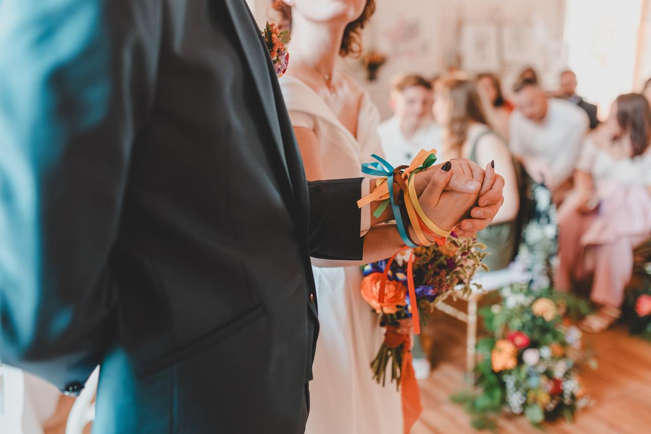rituel rubans mariage couple ceremonie
