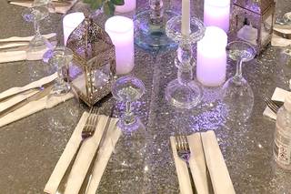decoration table ronde mariage fleurs blanches