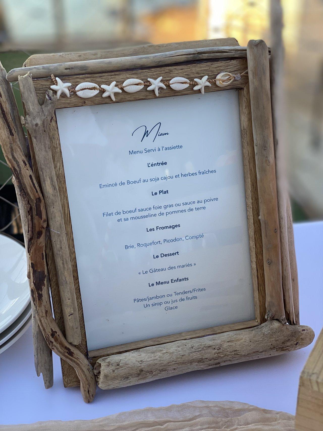 mariage theme mer menu bois flotee