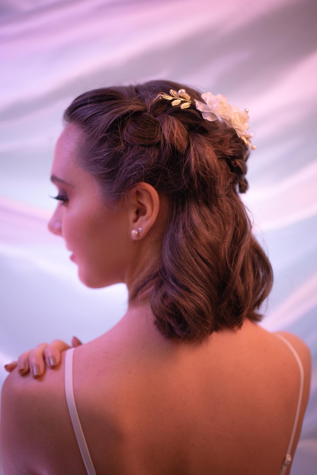 coiffure pour mariage cheveux court avec accessoires mariage