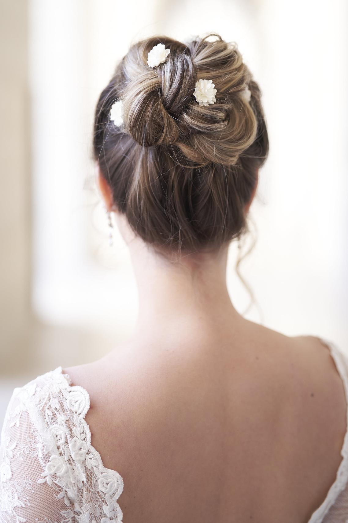 coiffure mariage chignon avec accessoire cheveux mariage