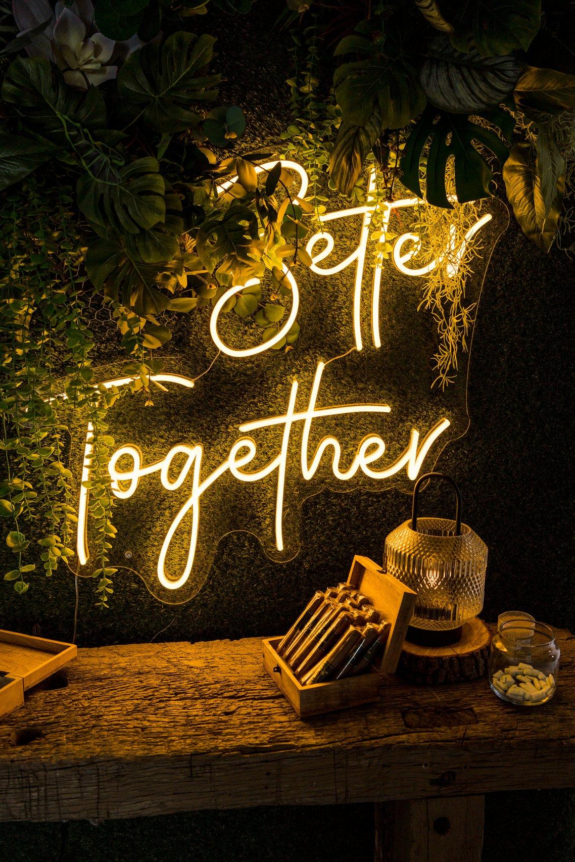 deco lumineuse mariage neons better together