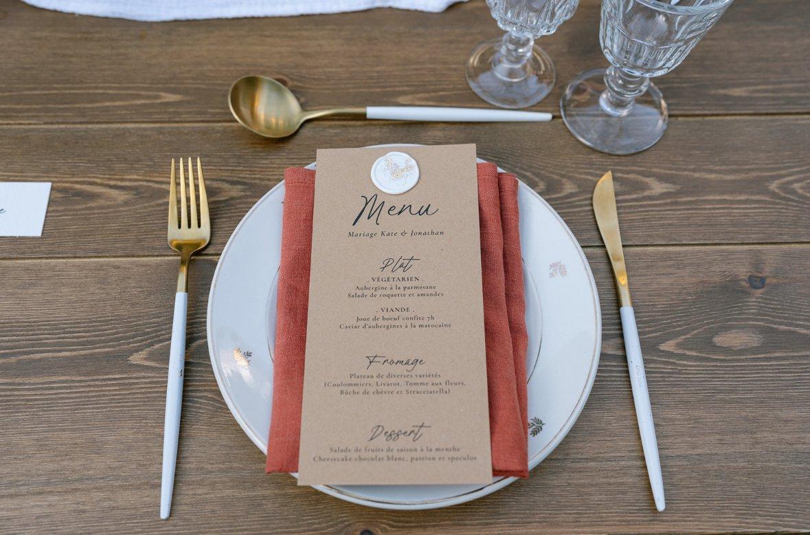 menu inspiration mariage mocha mousse, couleur pantone 2025