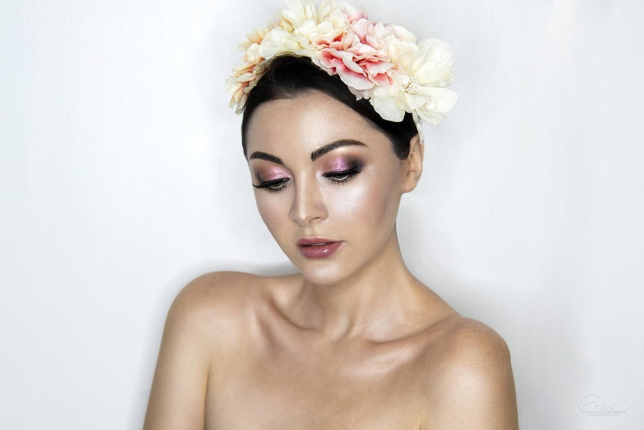Lyana Make Up