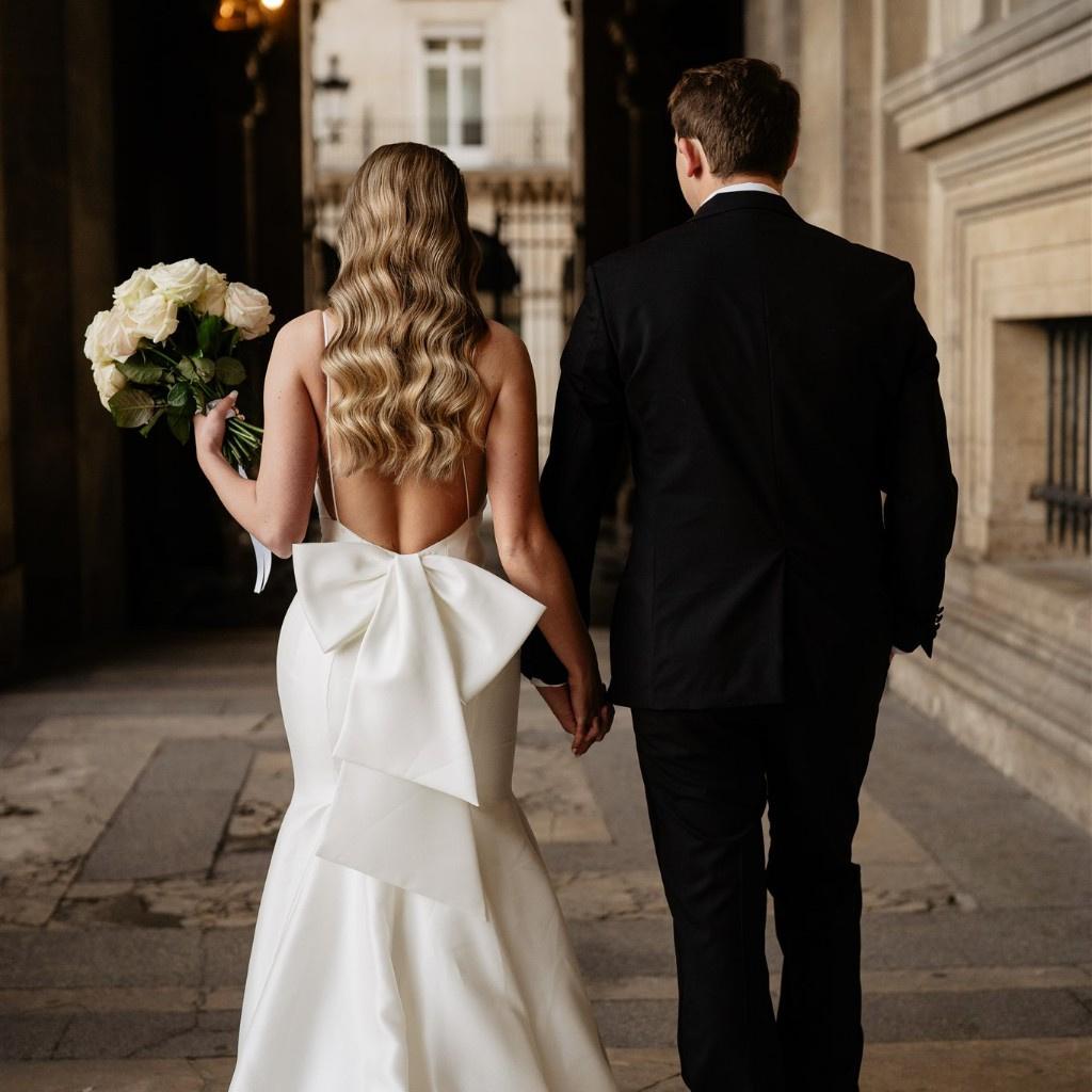 coiffure de mariée avec cheveux bouclés lachés