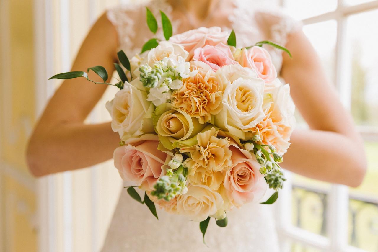 40 bouquets pastel : un maximum de douceur pour votre look de mariée