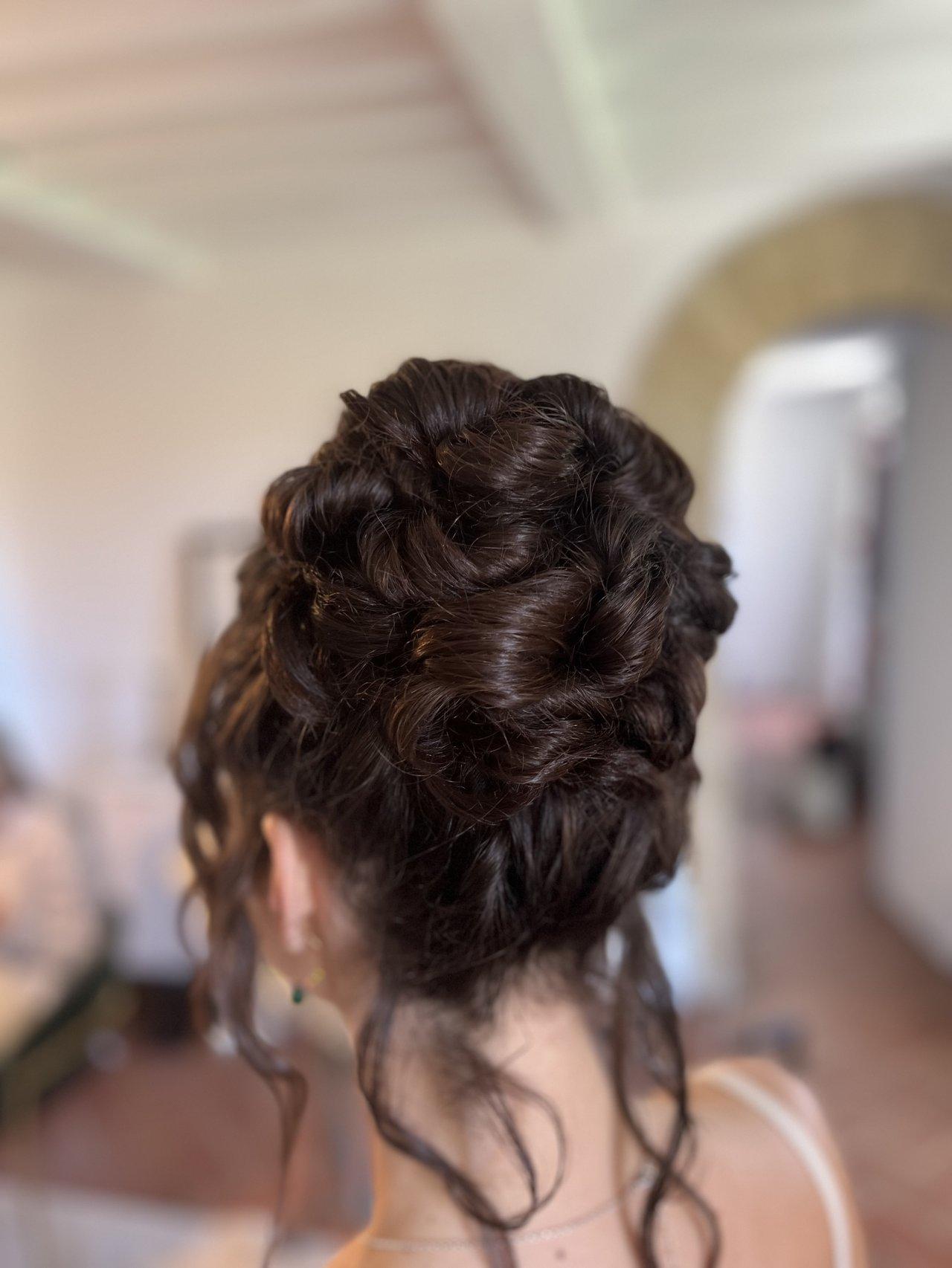 chignon coiffé décoiffé mariage