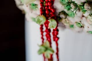 bouquet de mariée avec du rouge