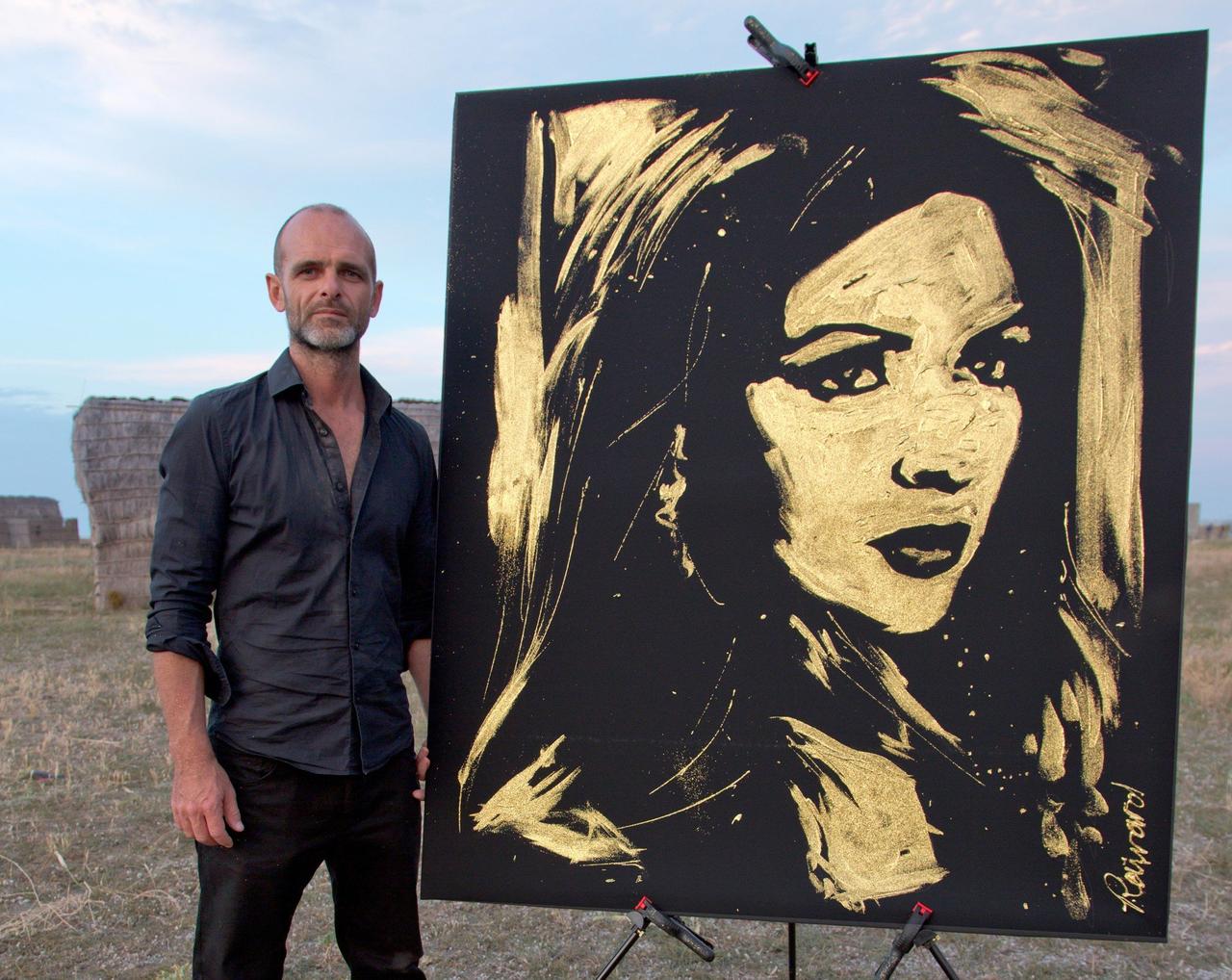 Portraits paillettes et couleurs par Michael
