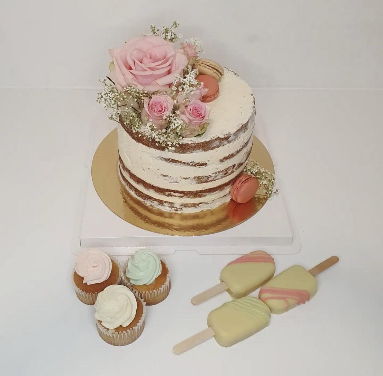 idee mariage civil petit comite wedding cake un etage