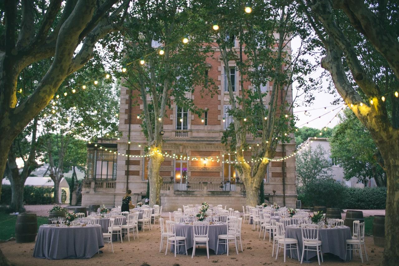 guirlande lumineuse mariage en exterieur