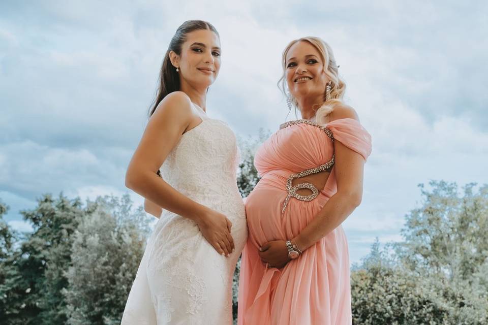 10 robes de soirée grossesse chics et élégantes pour un mariage