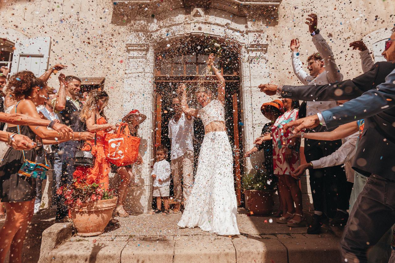 joie famille mariage surprise