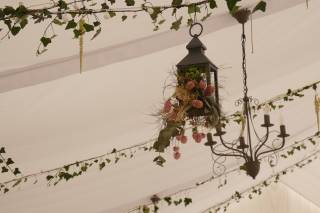 décoration de plafond pour mariage avec lanterne