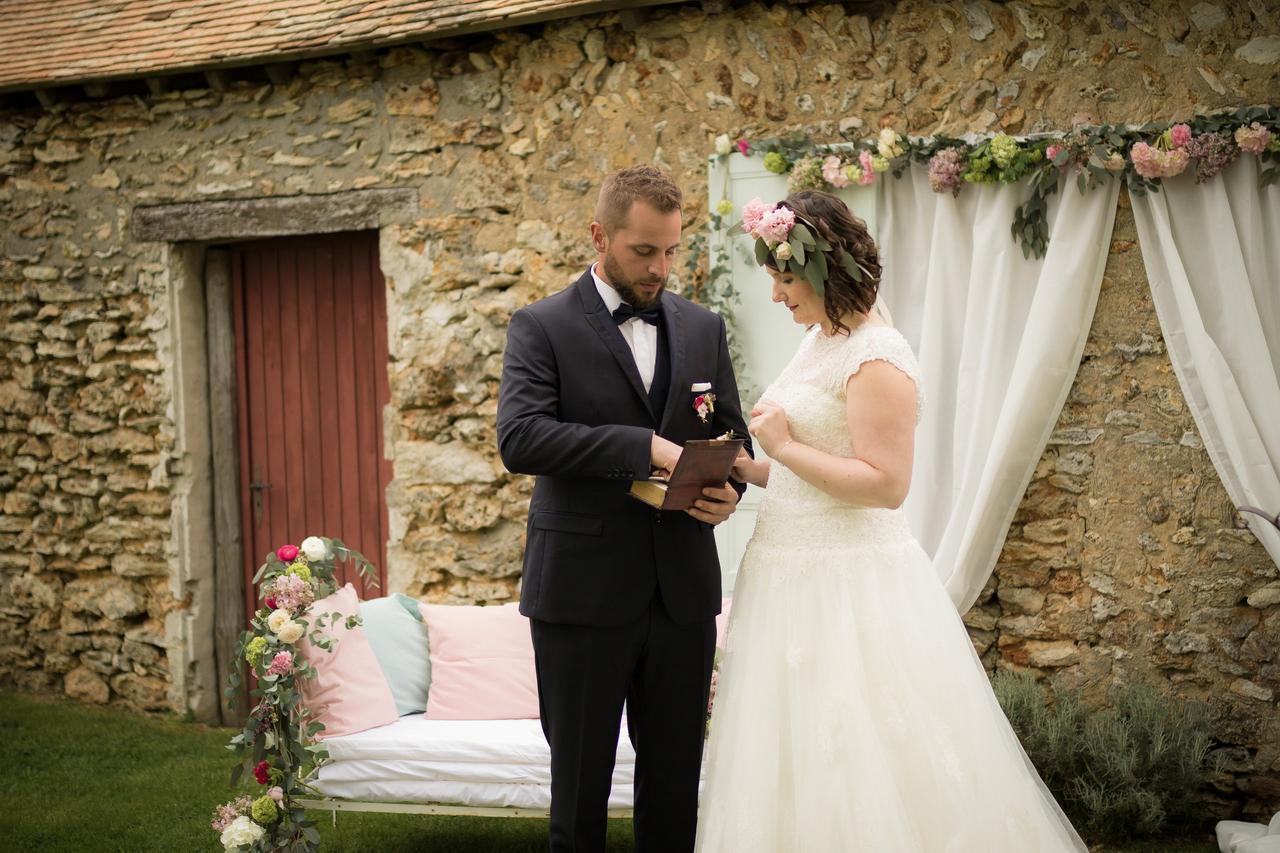 Mariage à la ferme : que diriez-vous d'un lieu de réception bucolique et  authentique ?