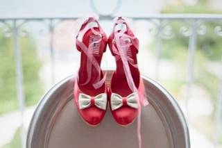 chaussure de mariage femme rouge bouquet