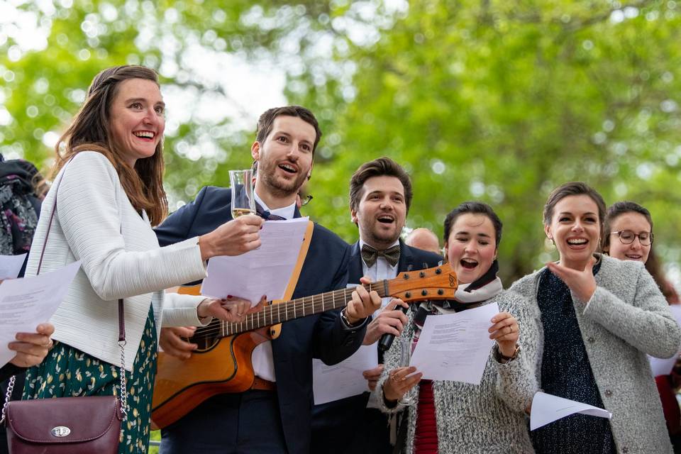 60 chansons sur l’amitié à dédicacer à vos proches le jour de votre mariage