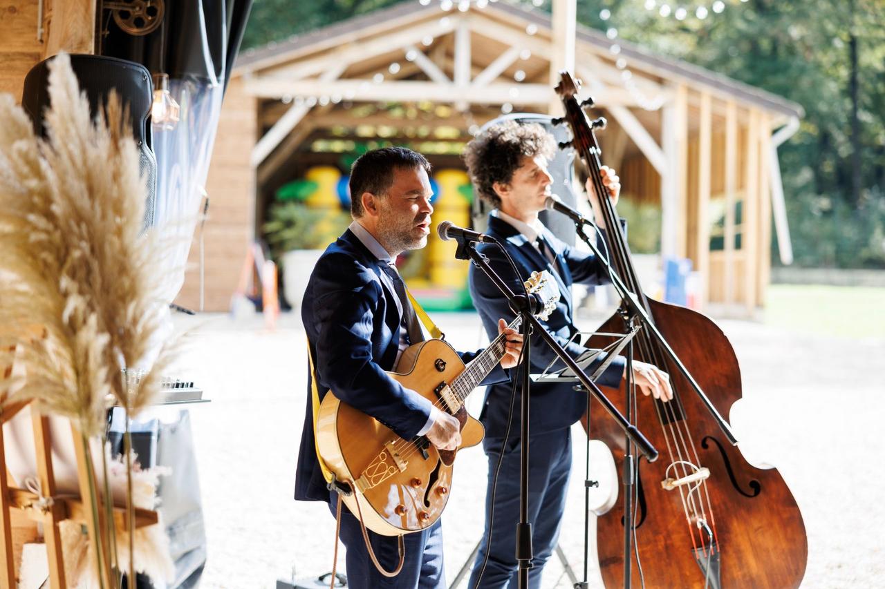 idee mariage civil petit comite musicien acoustique